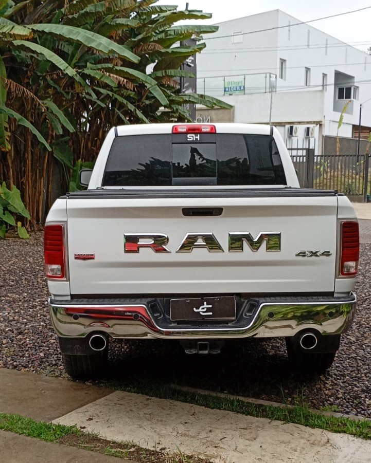 Ram 1500 Laramie — foto 2